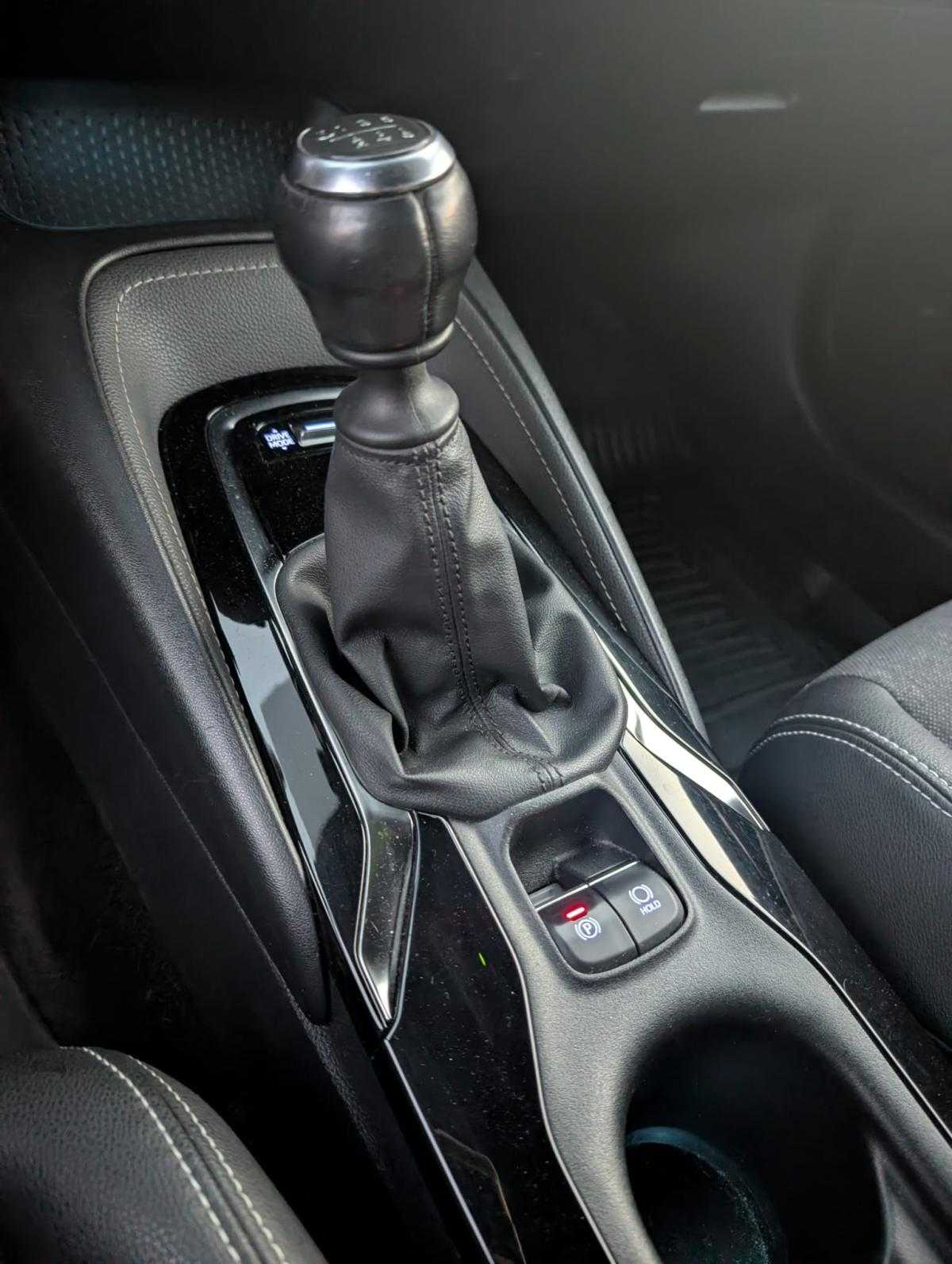 toyota-corolla-2022-gasolina-1197cc