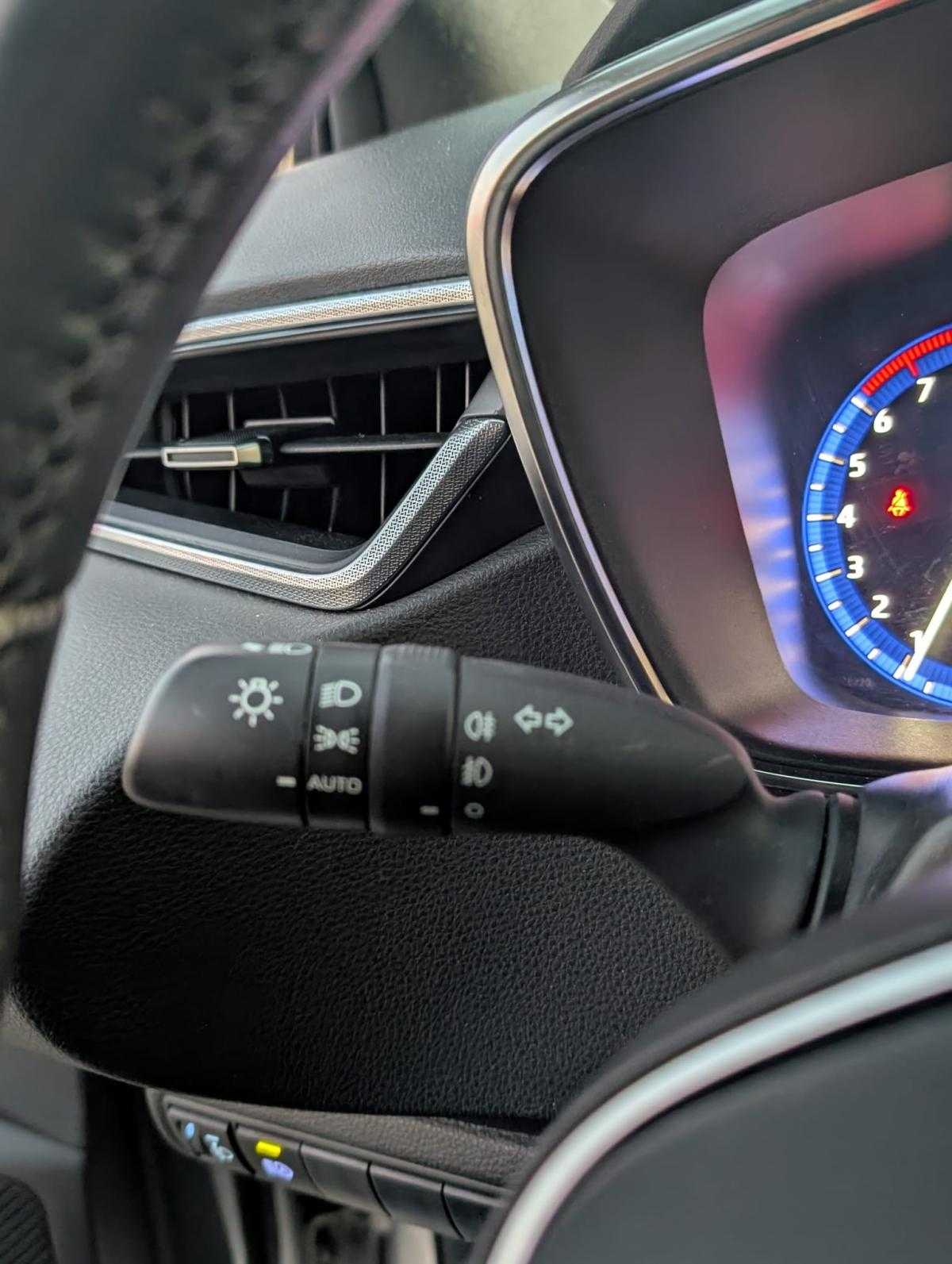 toyota-corolla-2022-gasolina-1197cc