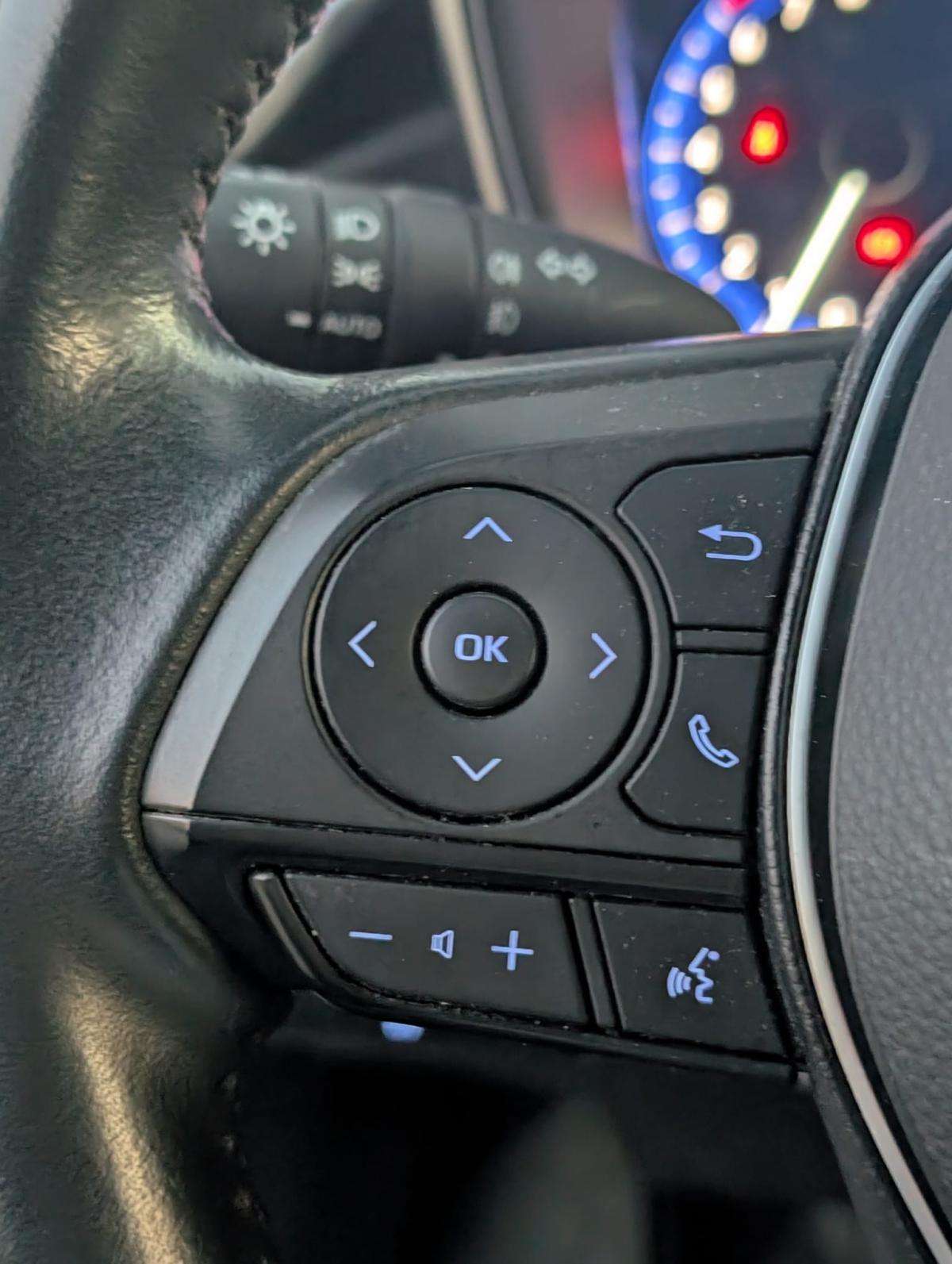 toyota-corolla-2022-gasolina-1197cc