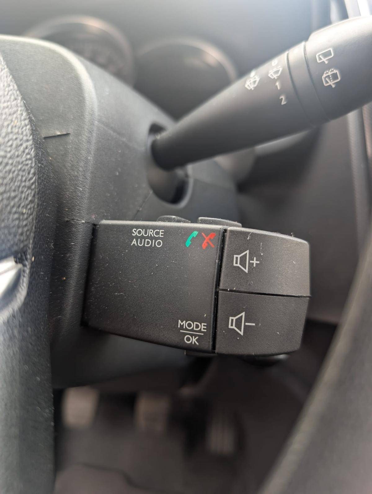 dacia-logan-mcv-2018-gasolina-898cc