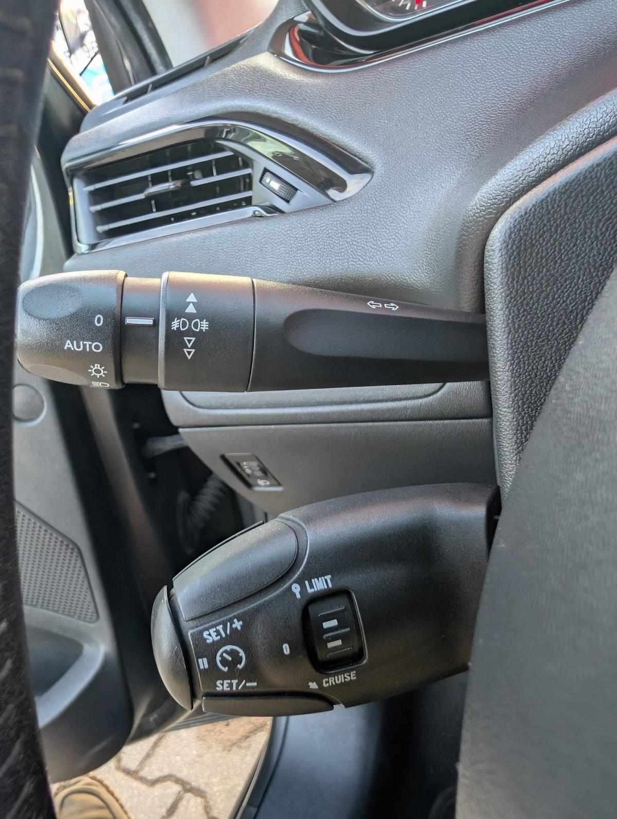 peugeot-208-2013-diesel-1398cc