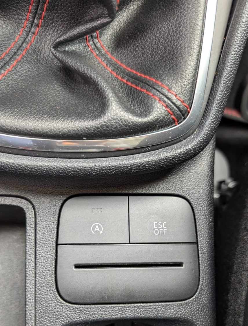ford-fiesta-2022-gasolina-1499cc