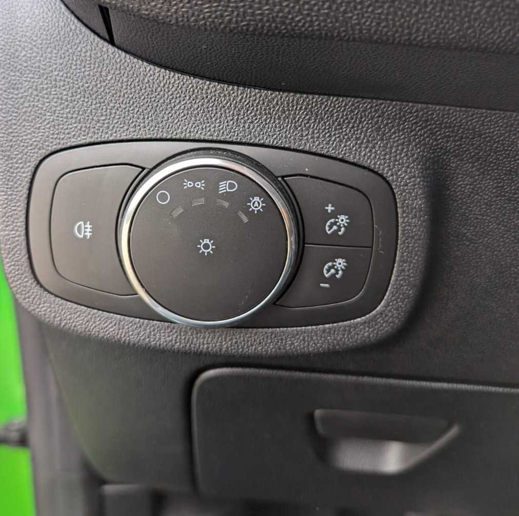 ford-fiesta-2022-gasolina-1499cc