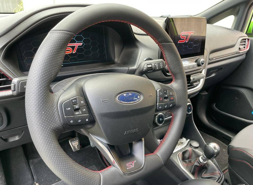 ford-fiesta-2022-gasolina-1499cc