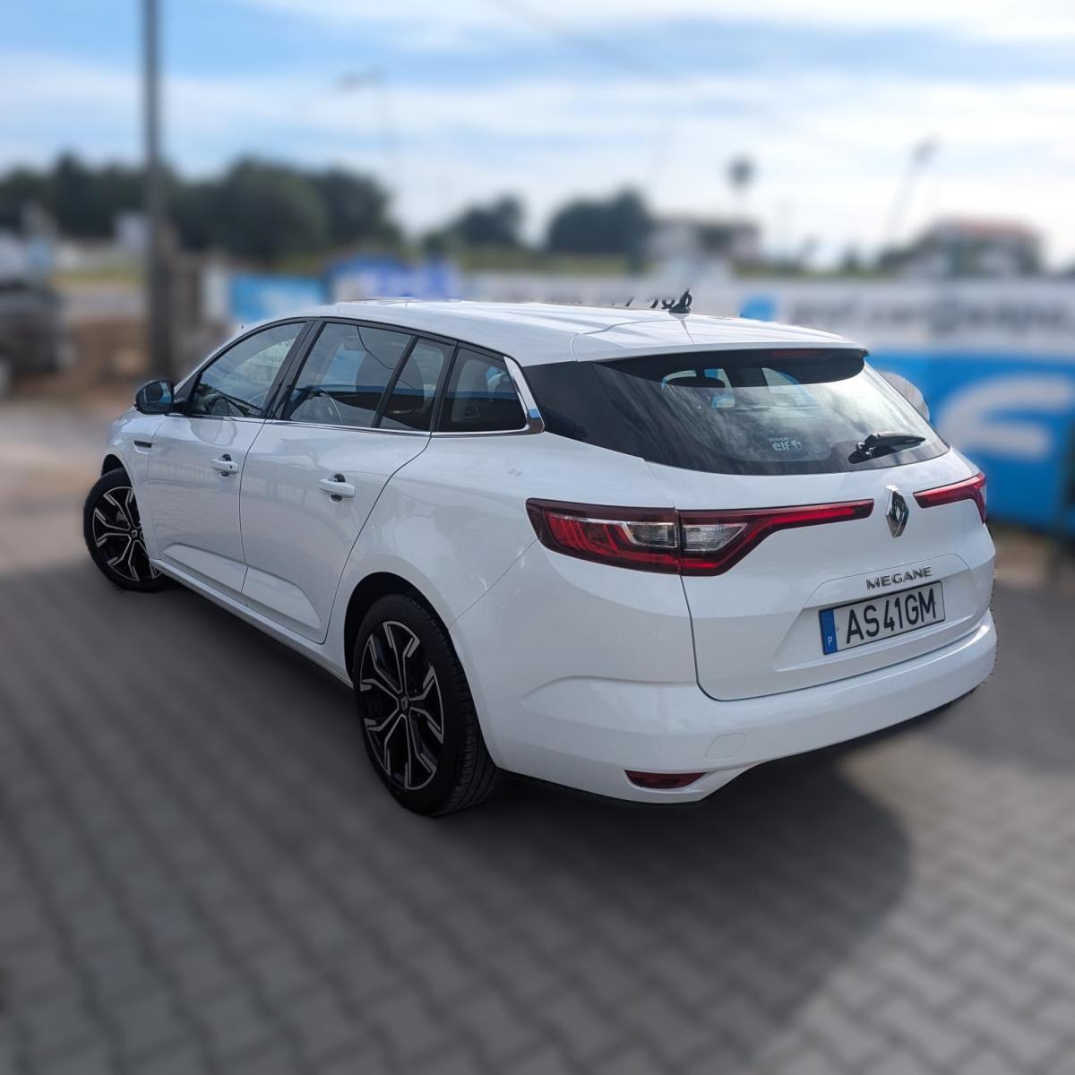 renault-megane-sport-tourer-2019-diesel-1461cc