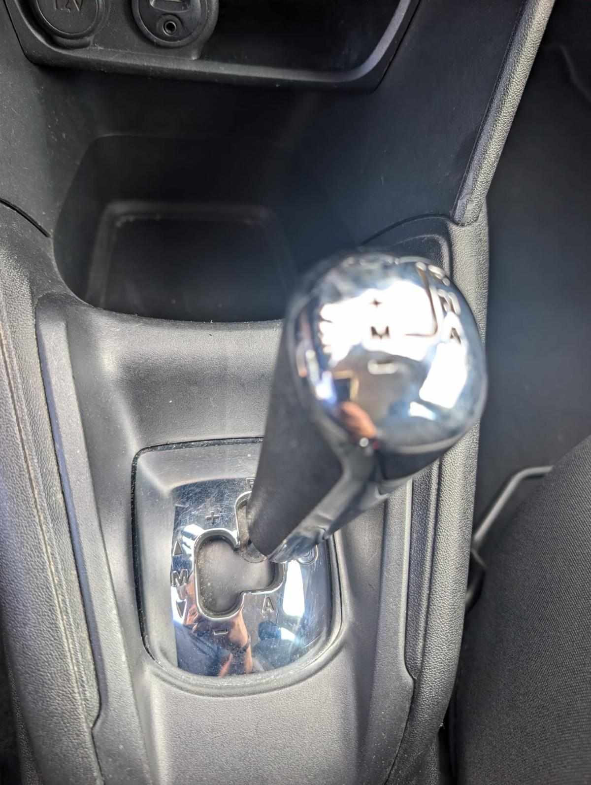 peugeot-208-2014-diesel-1398cc