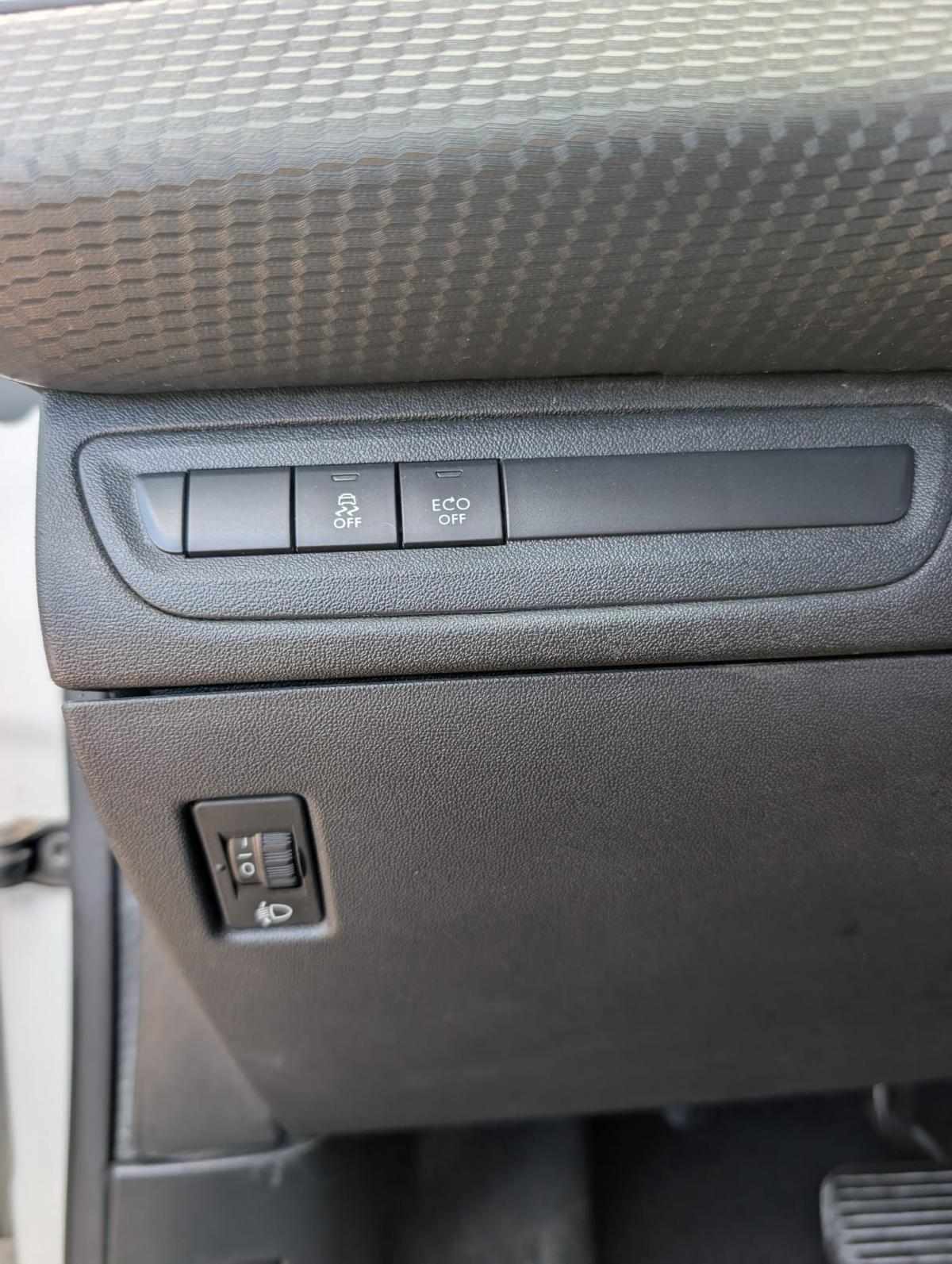 peugeot-208-2014-diesel-1398cc