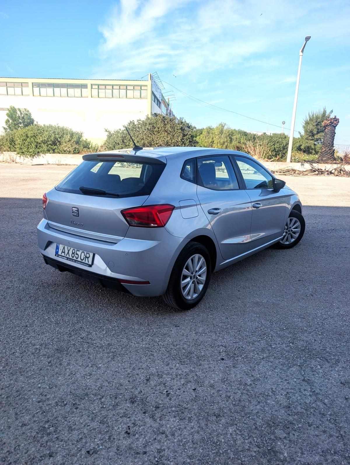 seat-ibiza-2023-gasolina-999cc