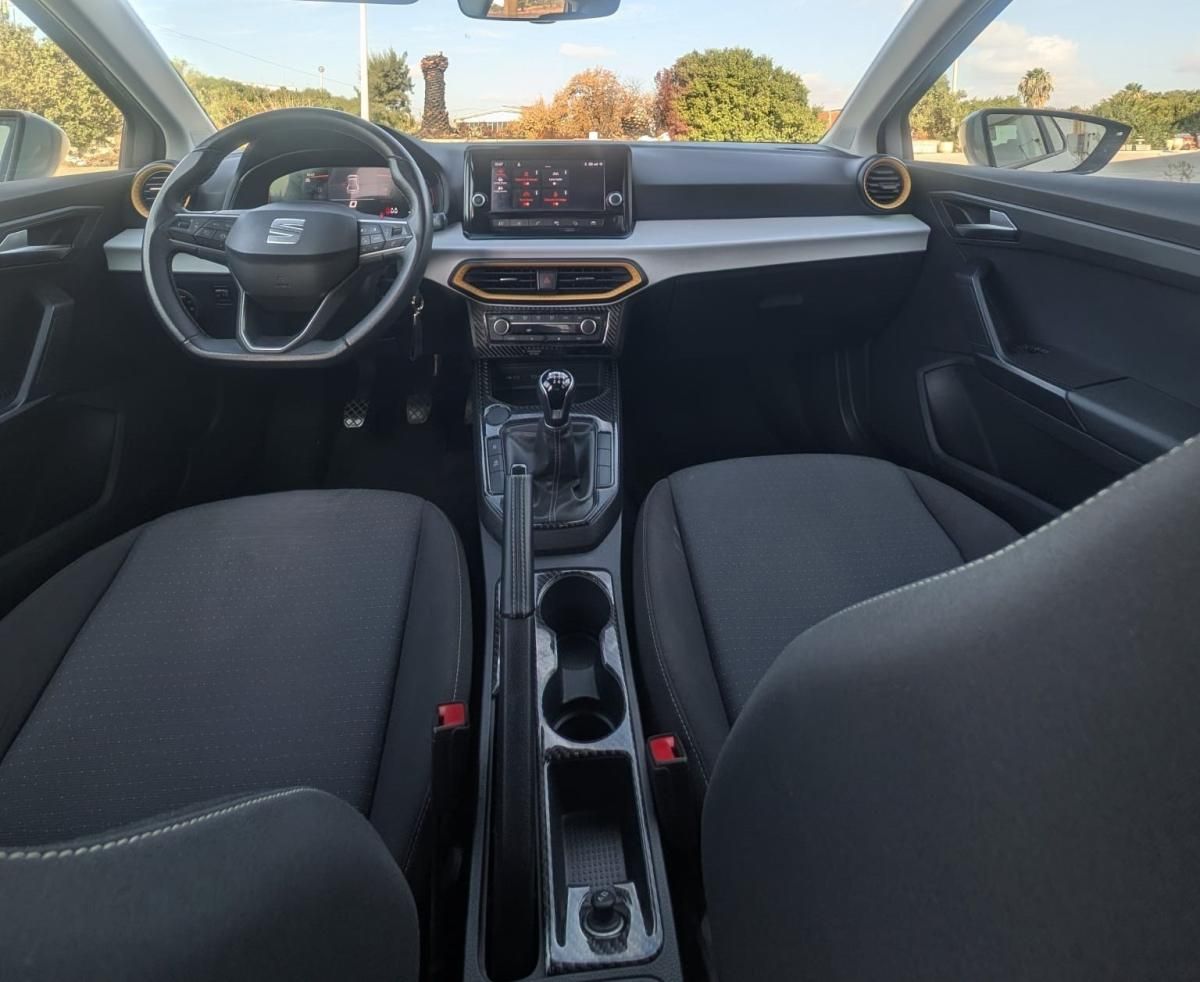 seat-ibiza-2023-gasolina-999cc