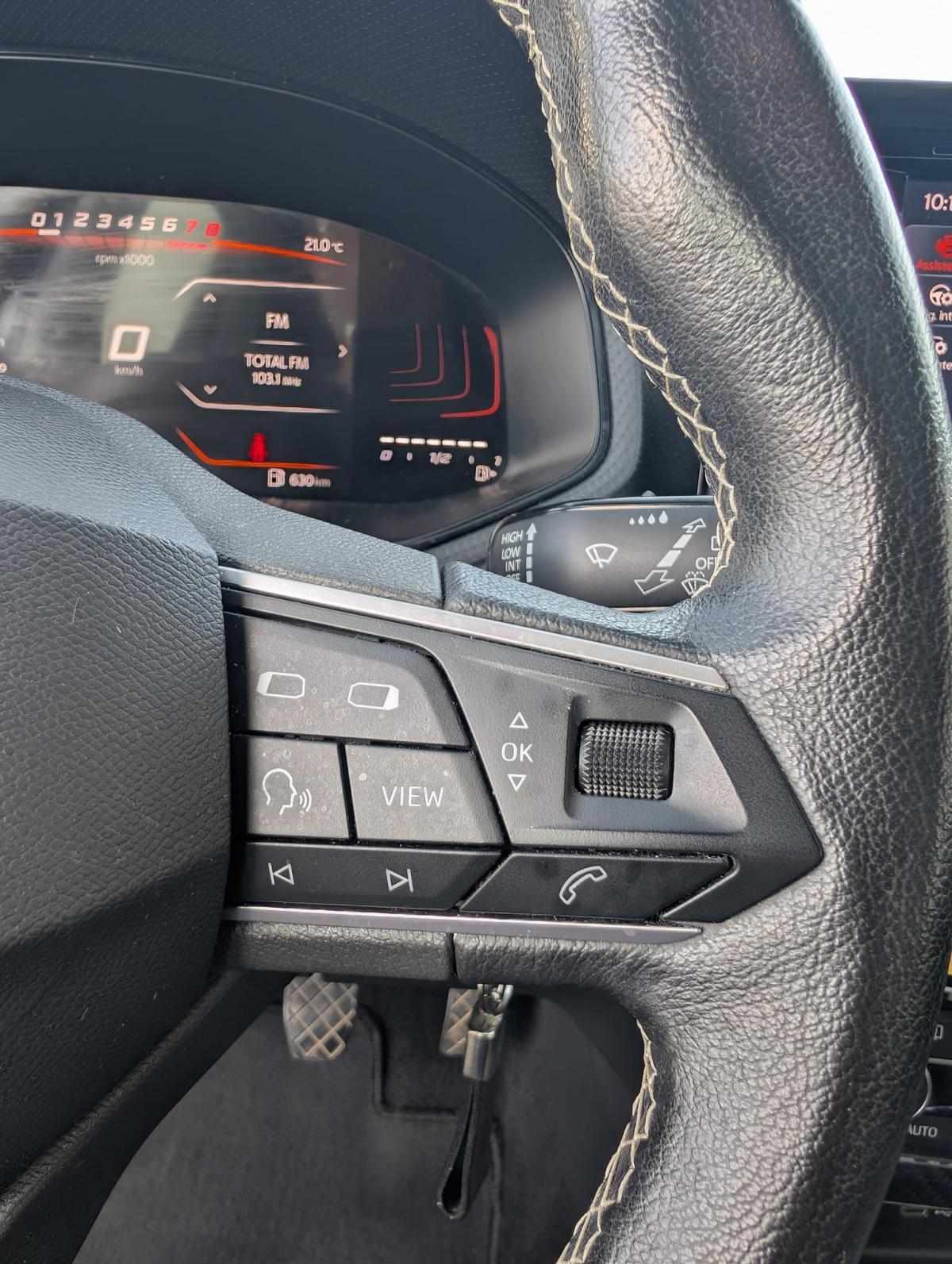 seat-ibiza-2023-gasolina-999cc