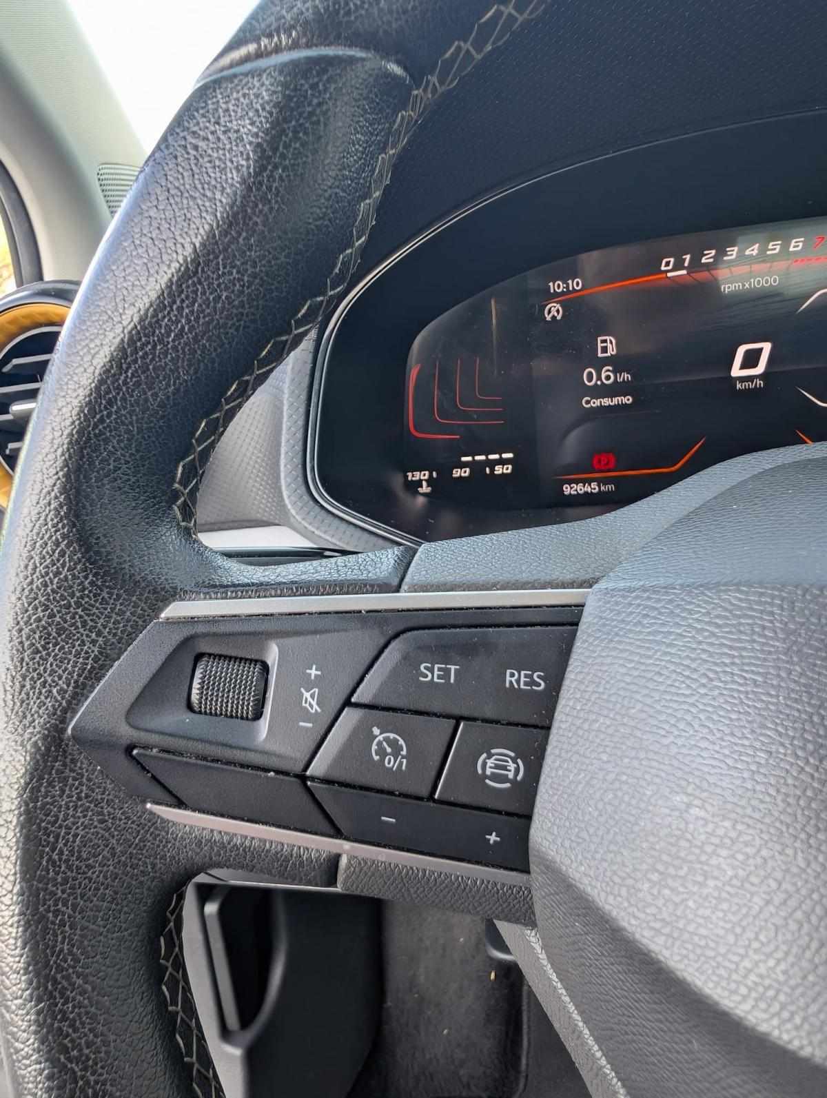 seat-ibiza-2023-gasolina-999cc