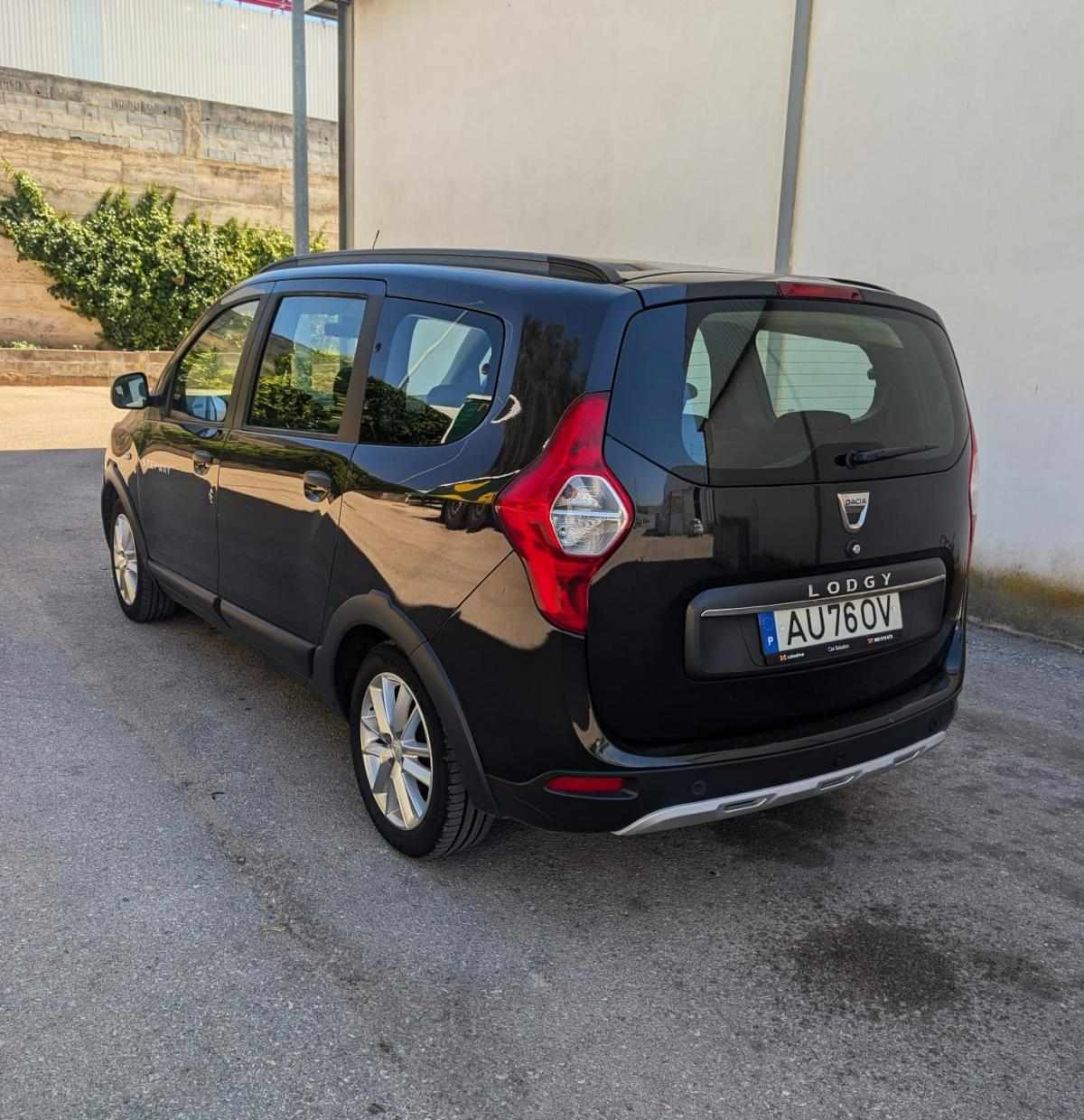 dacia-lodgy-2022-diesel-1461cc