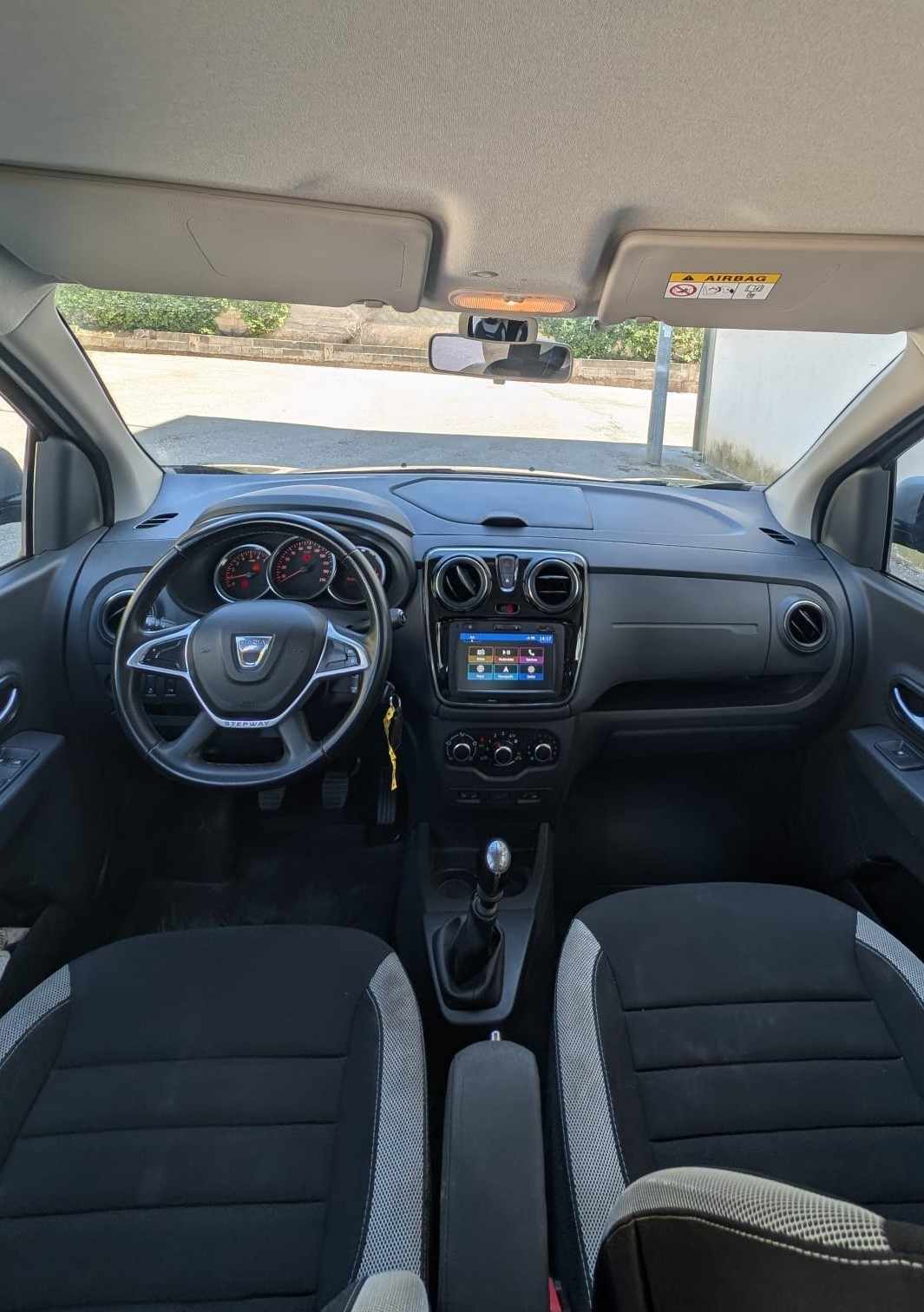 dacia-lodgy-2022-diesel-1461cc