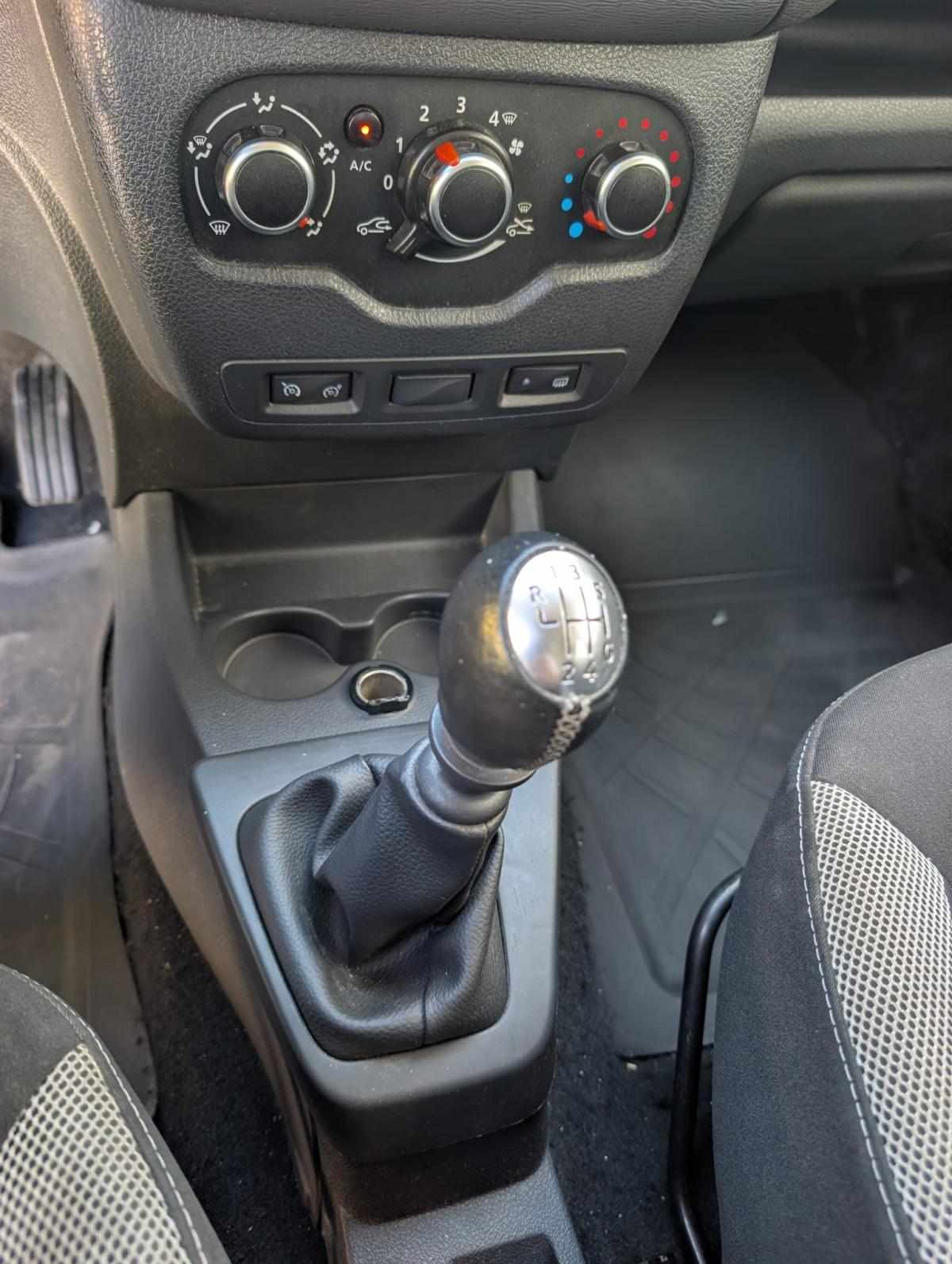 dacia-lodgy-2022-diesel-1461cc
