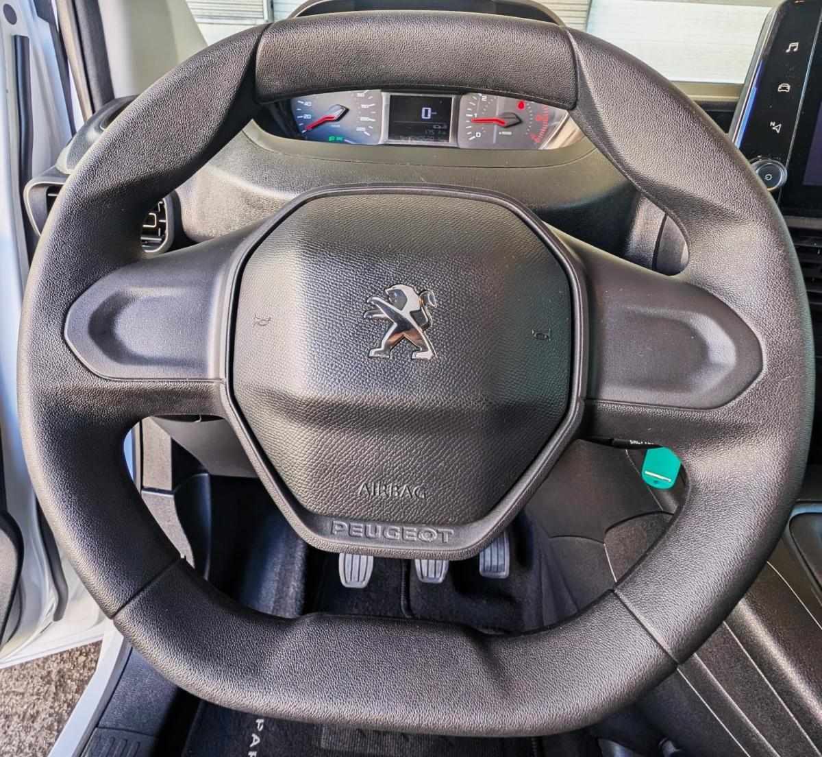 peugeot-partner-2023-diesel-1499cc