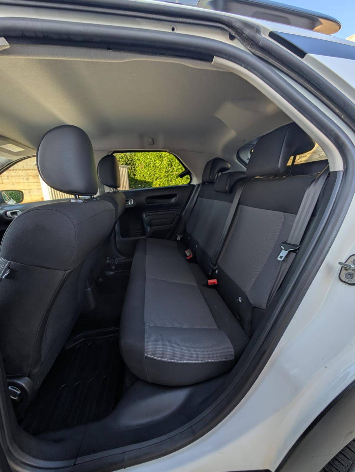 citroen-c4-cactus-2015-diesel-1560cc