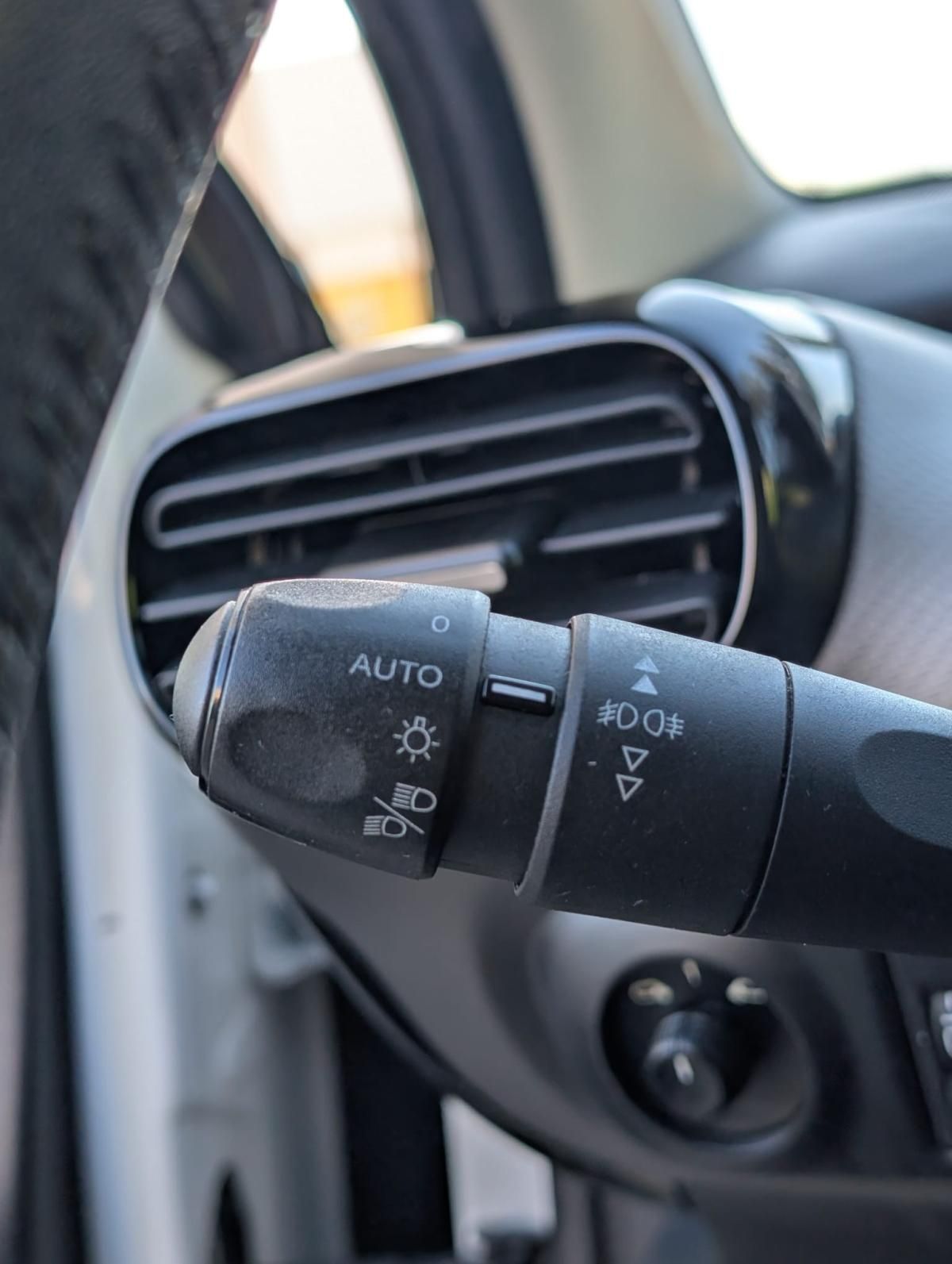 citroen-c4-cactus-2015-diesel-1560cc