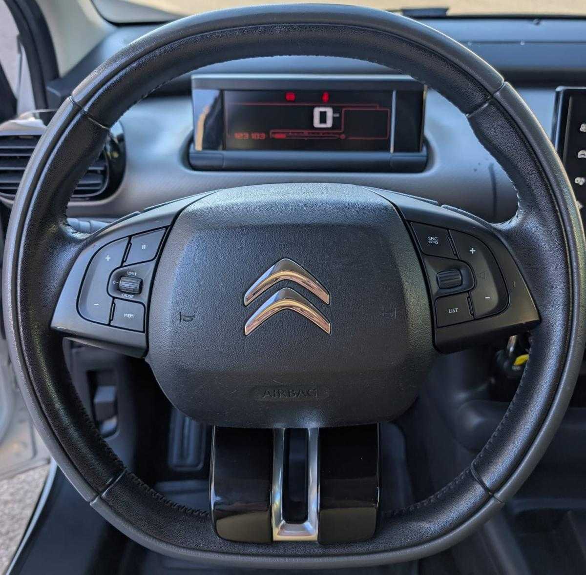 citroen-c4-cactus-2015-diesel-1560cc