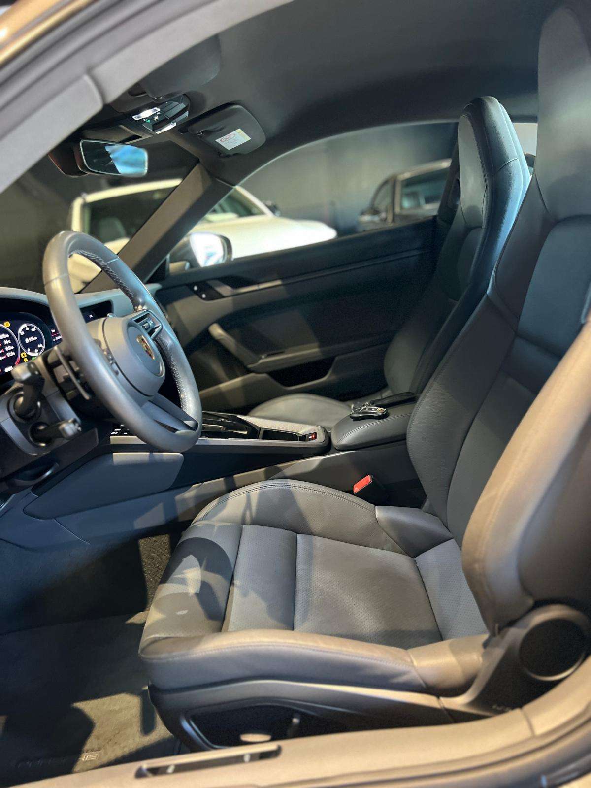 porsche-992-2021-gasolina-2981cc