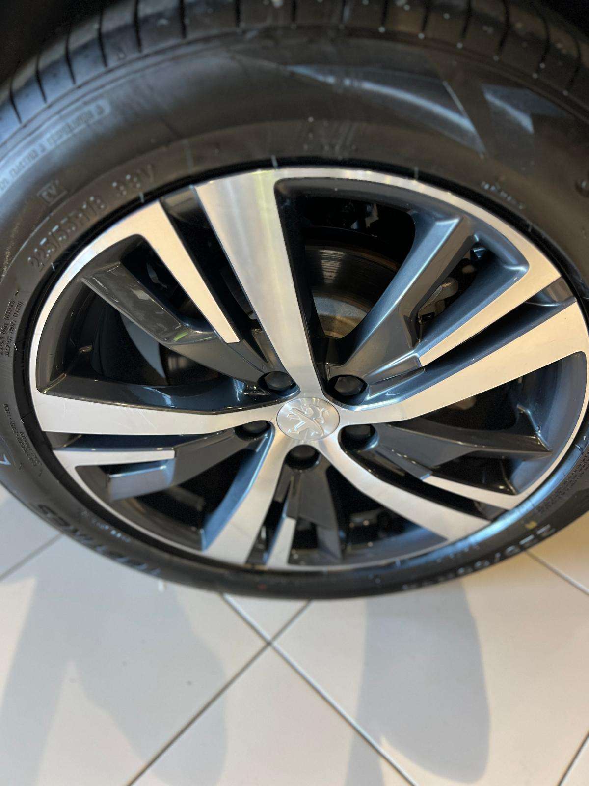 peugeot-3008-2022-hibrido-a-gasolina-1598cc