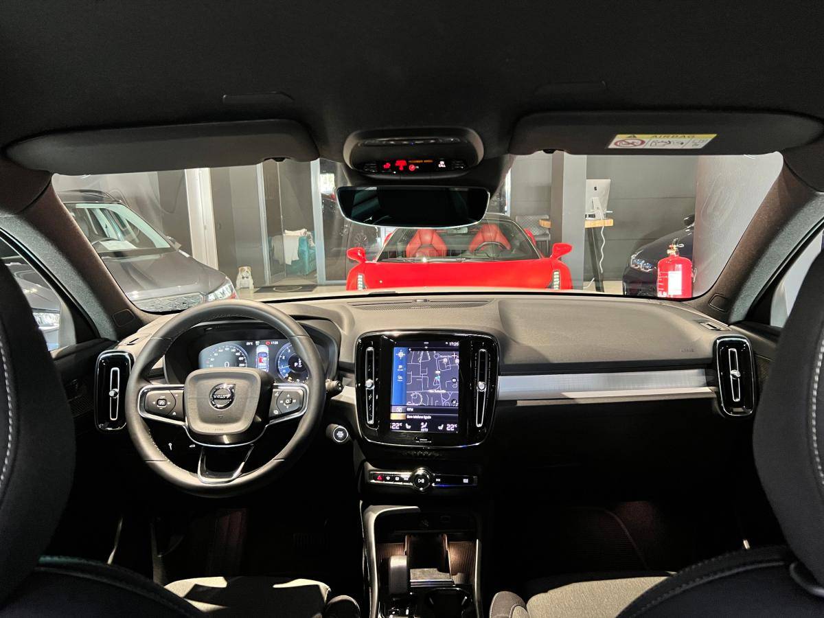 volvo-xc40-2023-gasolina-1477cc