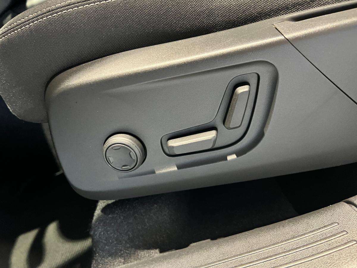 volvo-xc40-2023-gasolina-1477cc