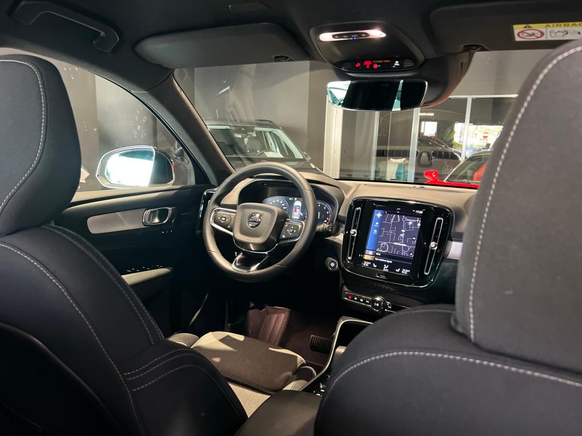 volvo-xc40-2023-gasolina-1477cc