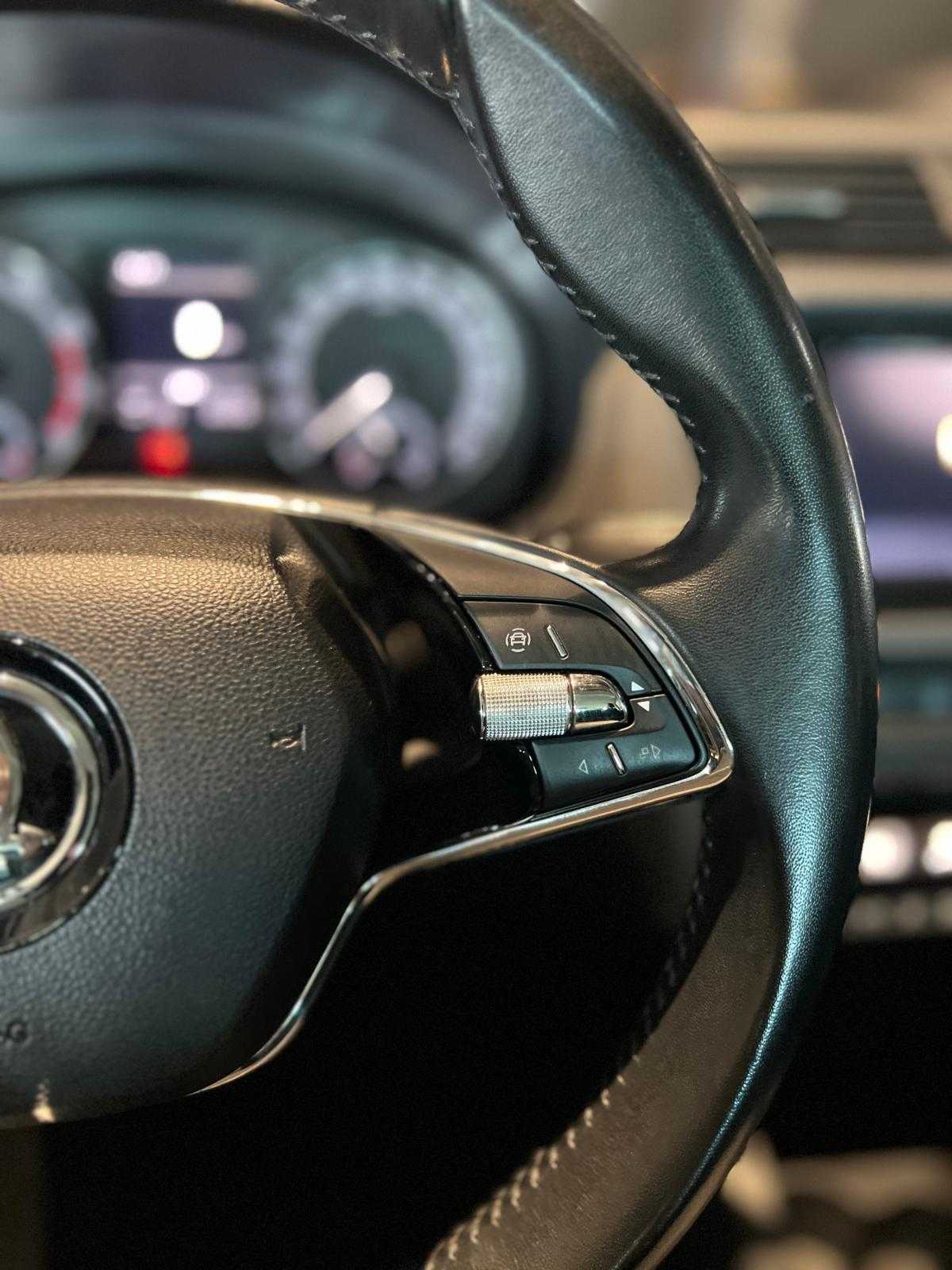 skoda-fabia-2022-gasolina-999cc