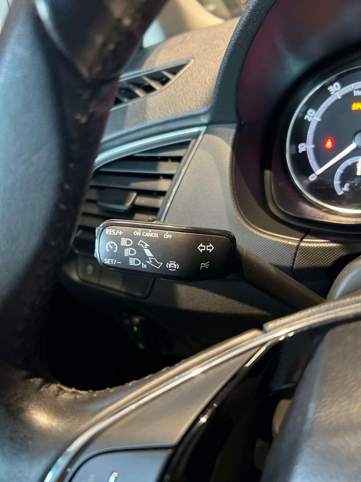 skoda-fabia-2022-gasolina-999cc