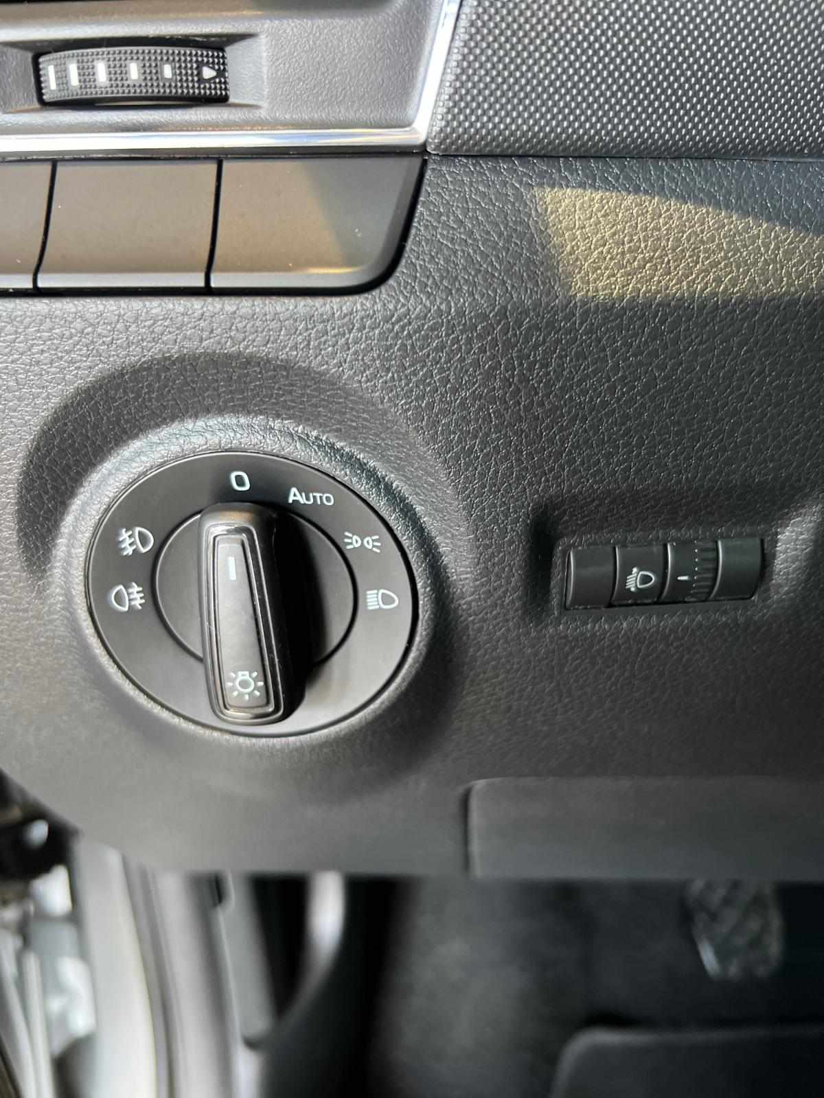 skoda-fabia-2022-gasolina-999cc