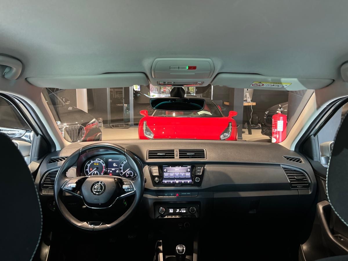 skoda-fabia-2022-gasolina-999cc