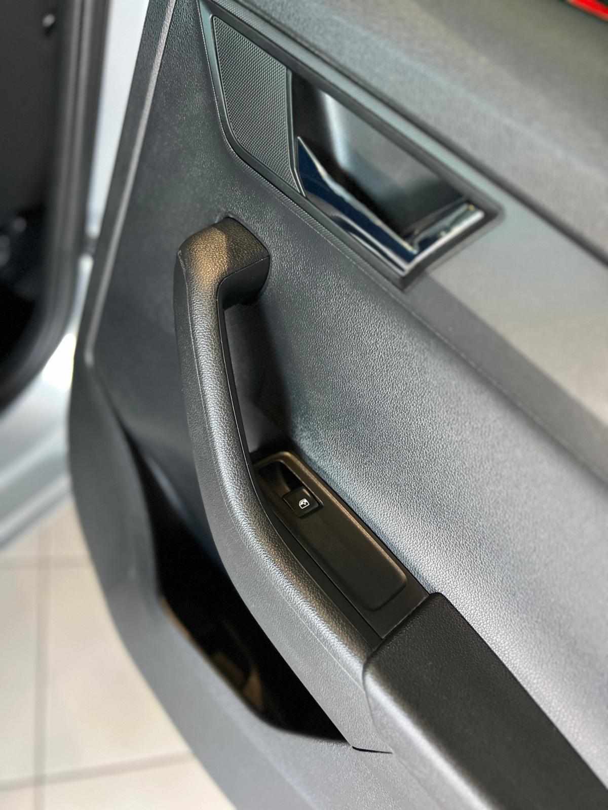 skoda-fabia-2022-gasolina-999cc