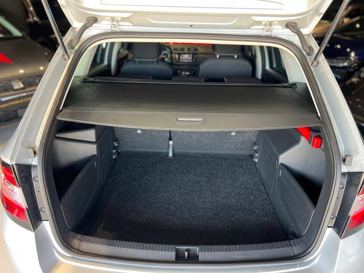 skoda-fabia-2022-gasolina-999cc