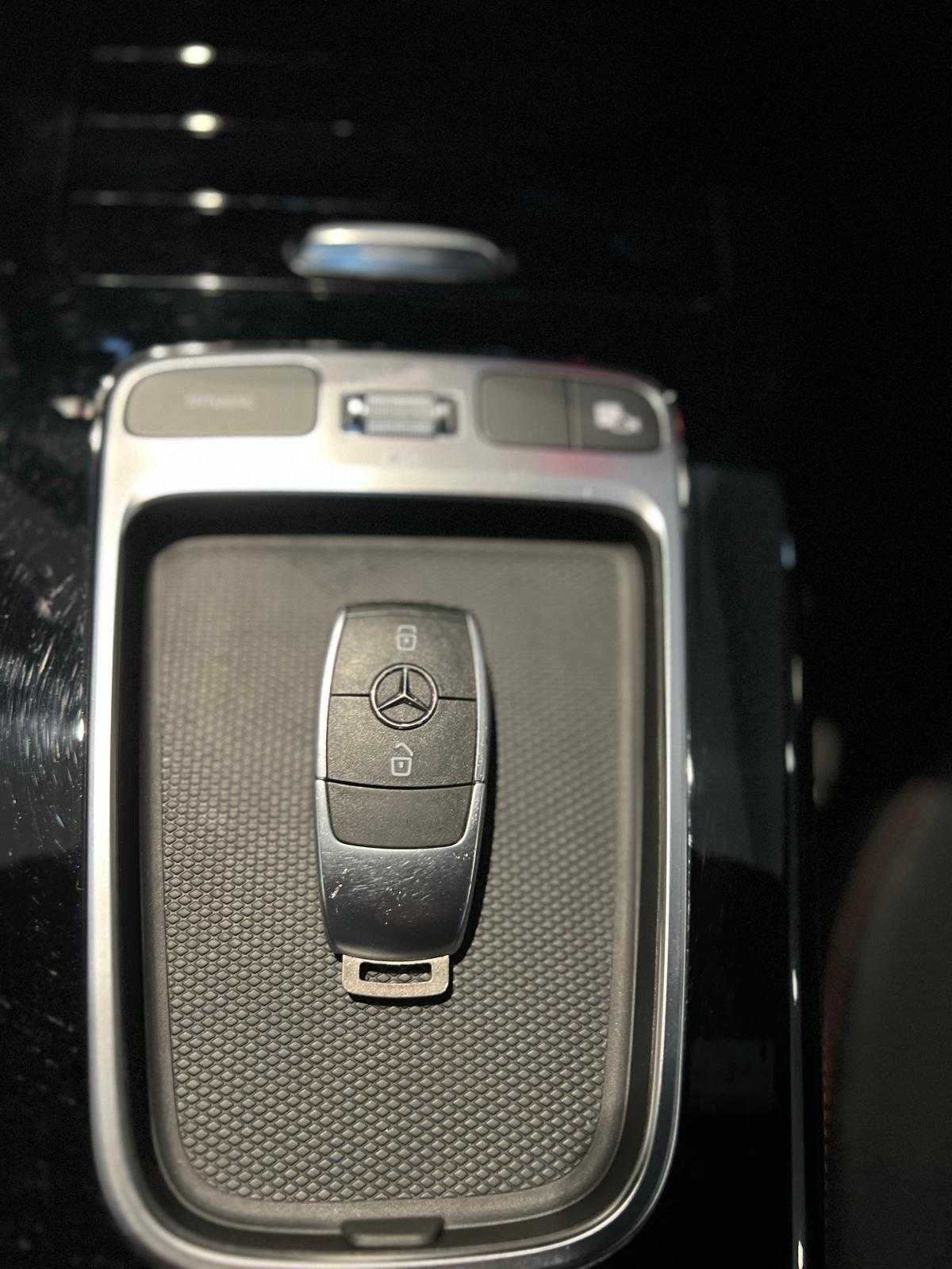 mercedes-benz-classe-a-2023-hibrido-a-gasolina-1332cc