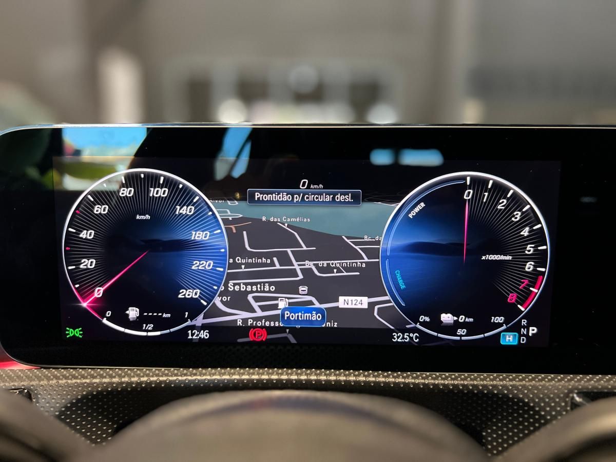 mercedes-benz-classe-a-2023-hibrido-a-gasolina-1332cc