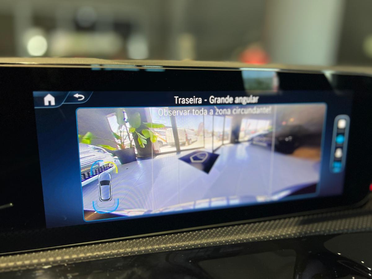 mercedes-benz-classe-a-2023-hibrido-a-gasolina-1332cc