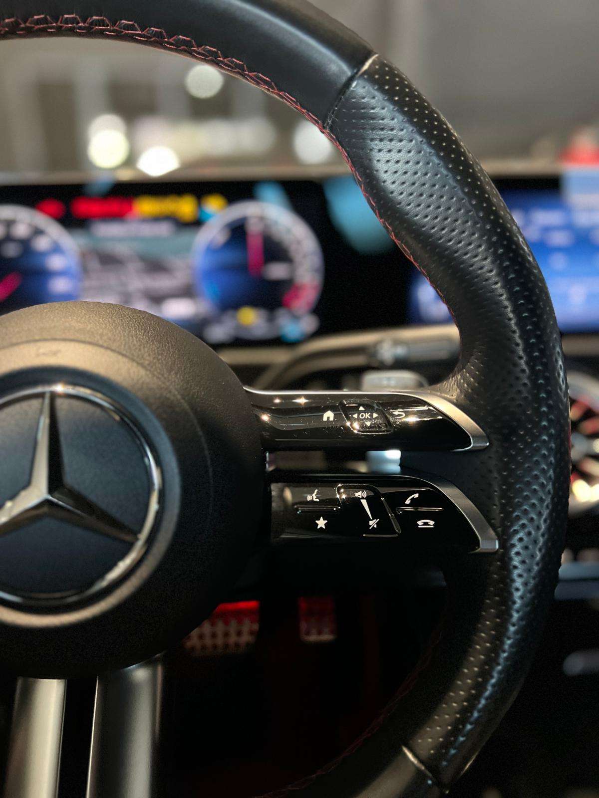 mercedes-benz-classe-a-2023-hibrido-a-gasolina-1332cc