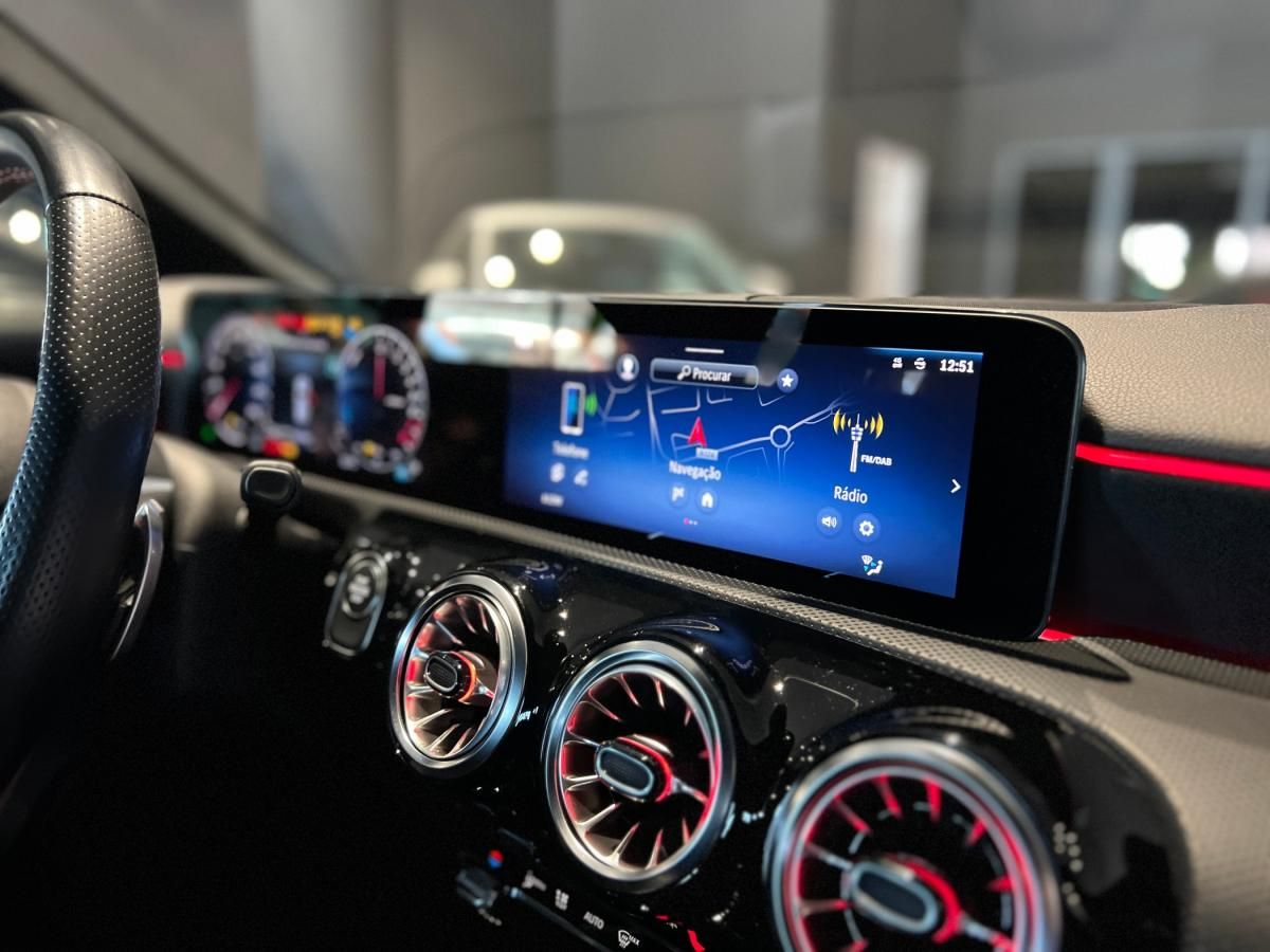 mercedes-benz-classe-a-2023-hibrido-a-gasolina-1332cc