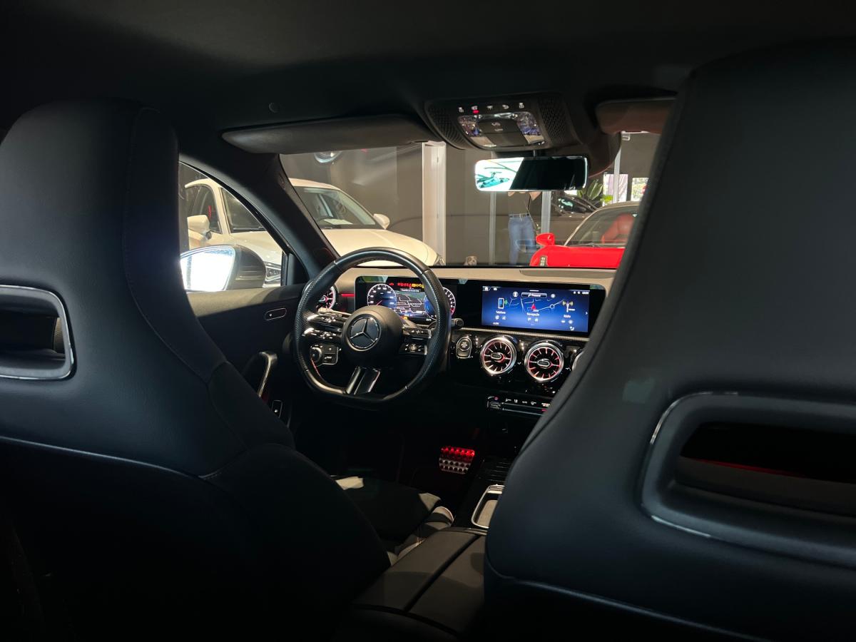 mercedes-benz-classe-a-2023-hibrido-a-gasolina-1332cc