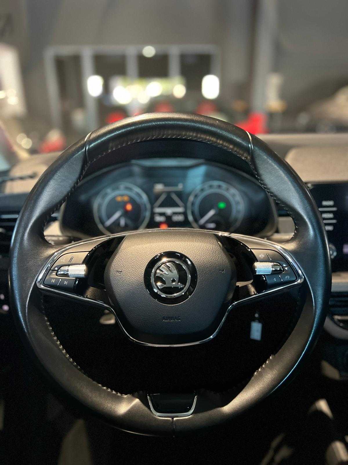 skoda-kamiq-2023-gasolina-999cc