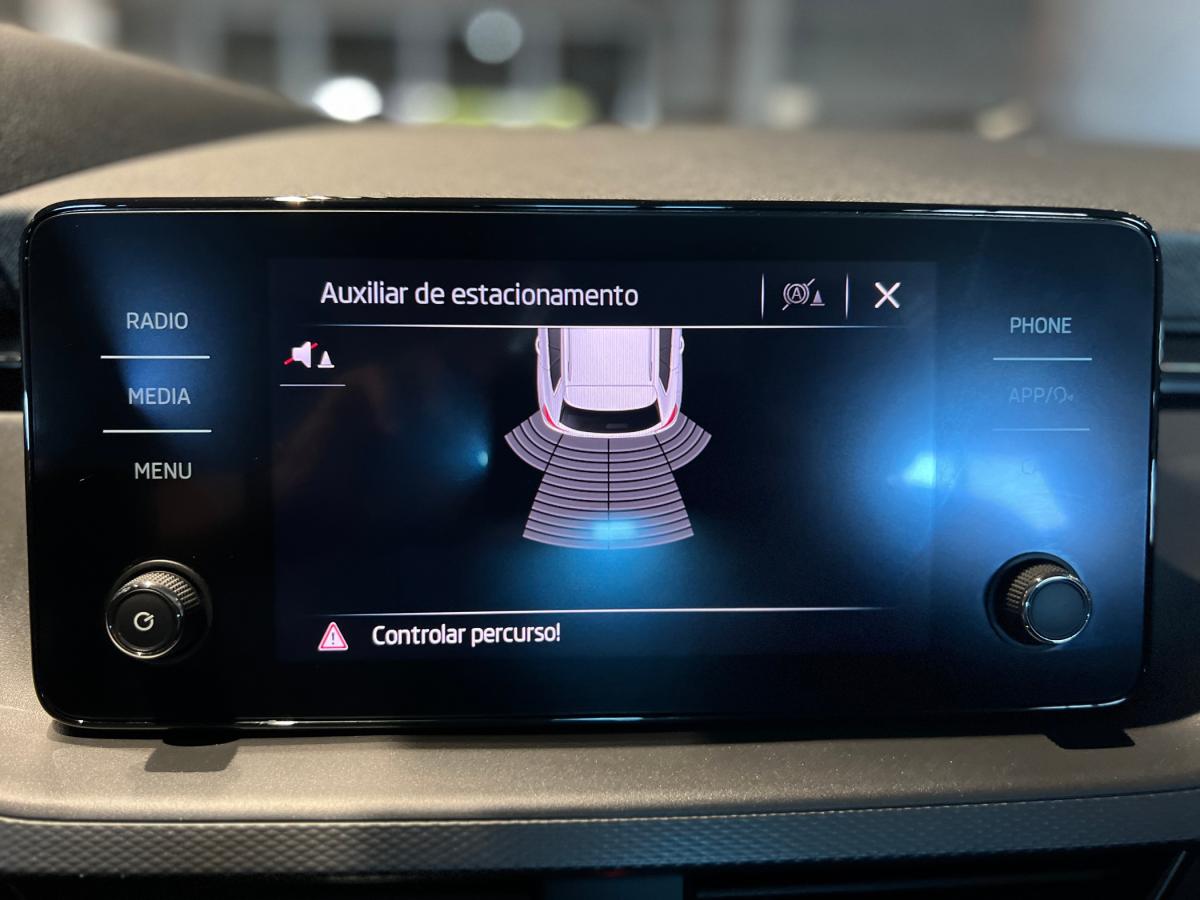 skoda-kamiq-2023-gasolina-999cc