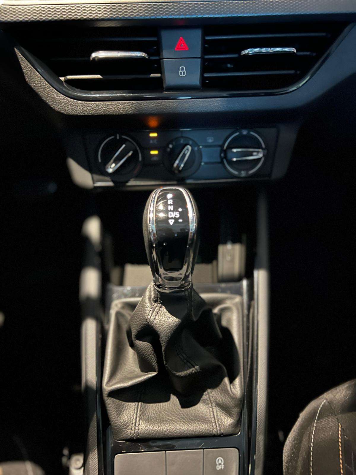 skoda-kamiq-2023-gasolina-999cc