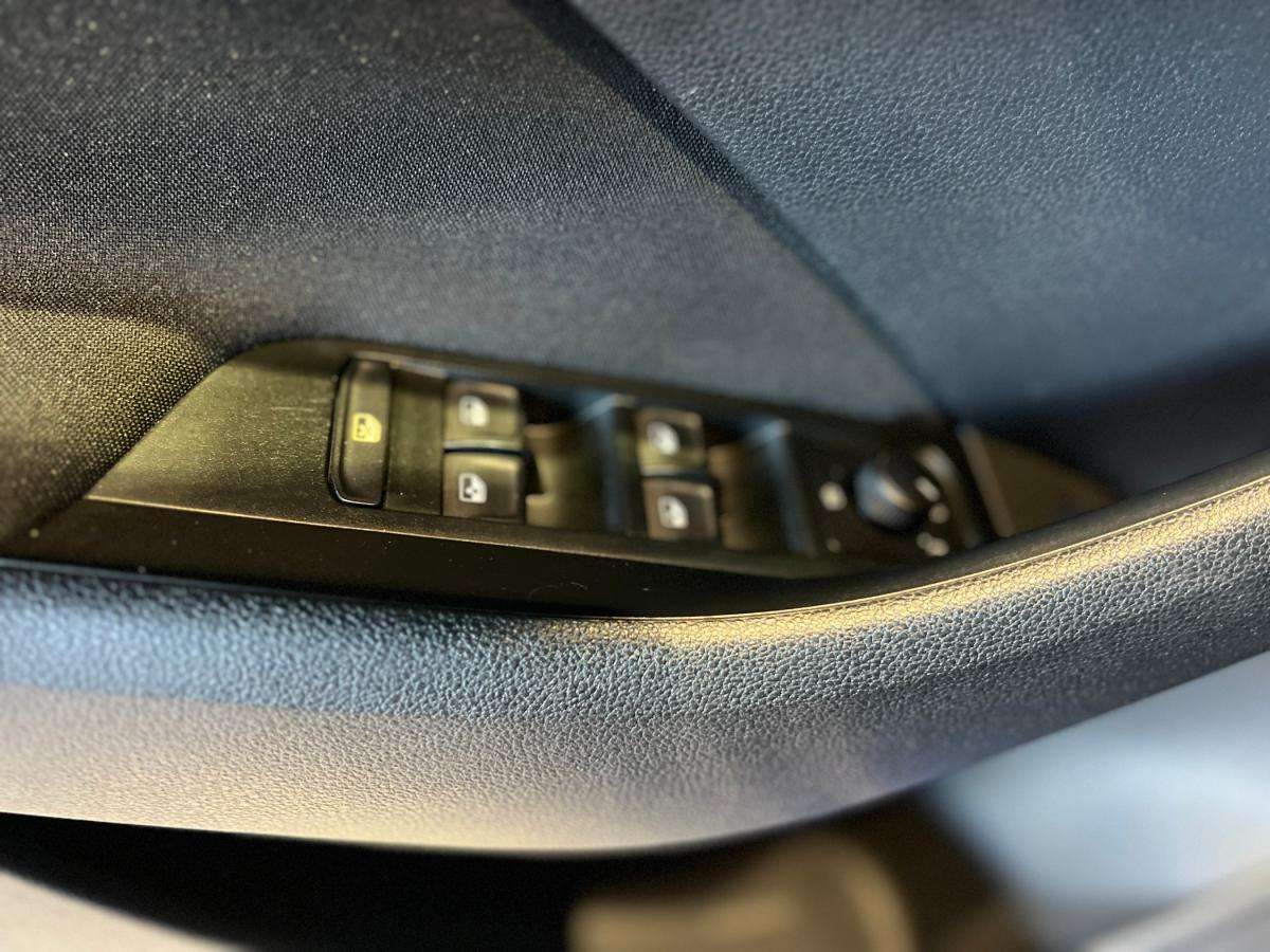 skoda-kamiq-2023-gasolina-999cc