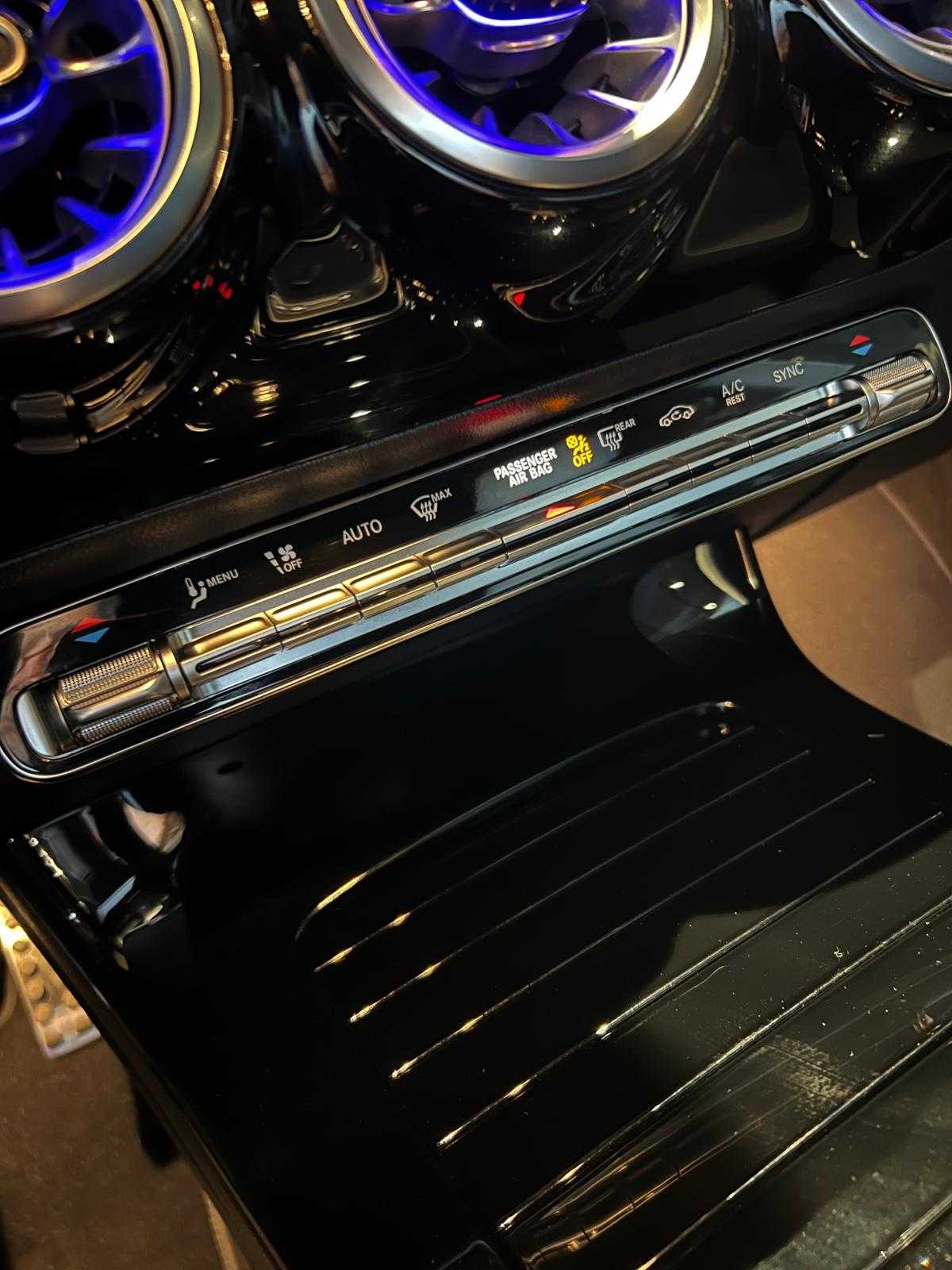 mercedes-benz-cla-2023-diesel-1950cc