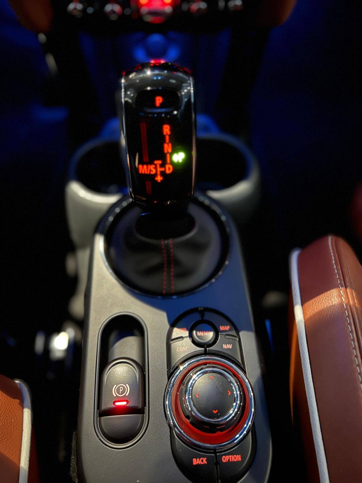 mini-cabrio-2023-gasolina-1998cc