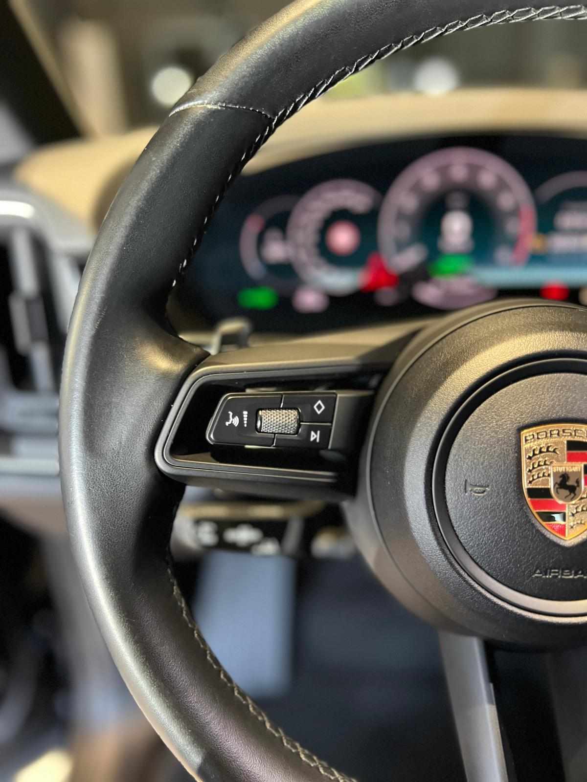 porsche-cayenne-2024-hibrido-a-gasolina-2995cc