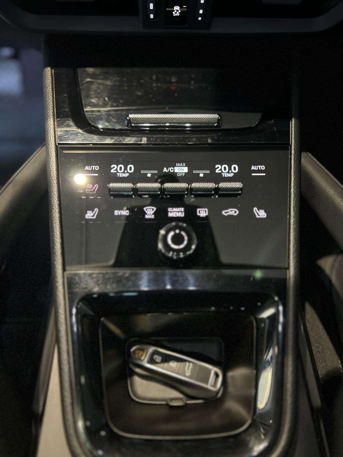 porsche-cayenne-2024-hibrido-a-gasolina-2995cc