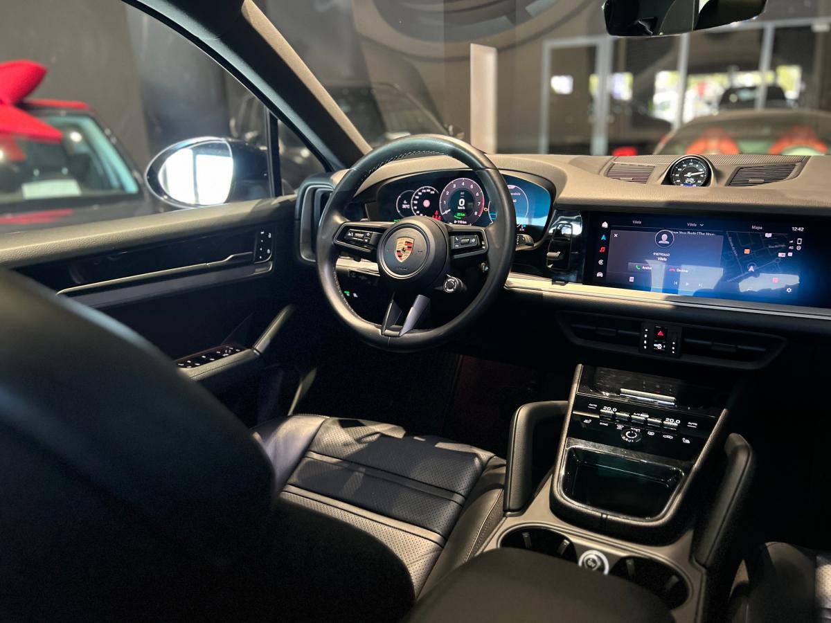 porsche-cayenne-2024-hibrido-a-gasolina-2995cc