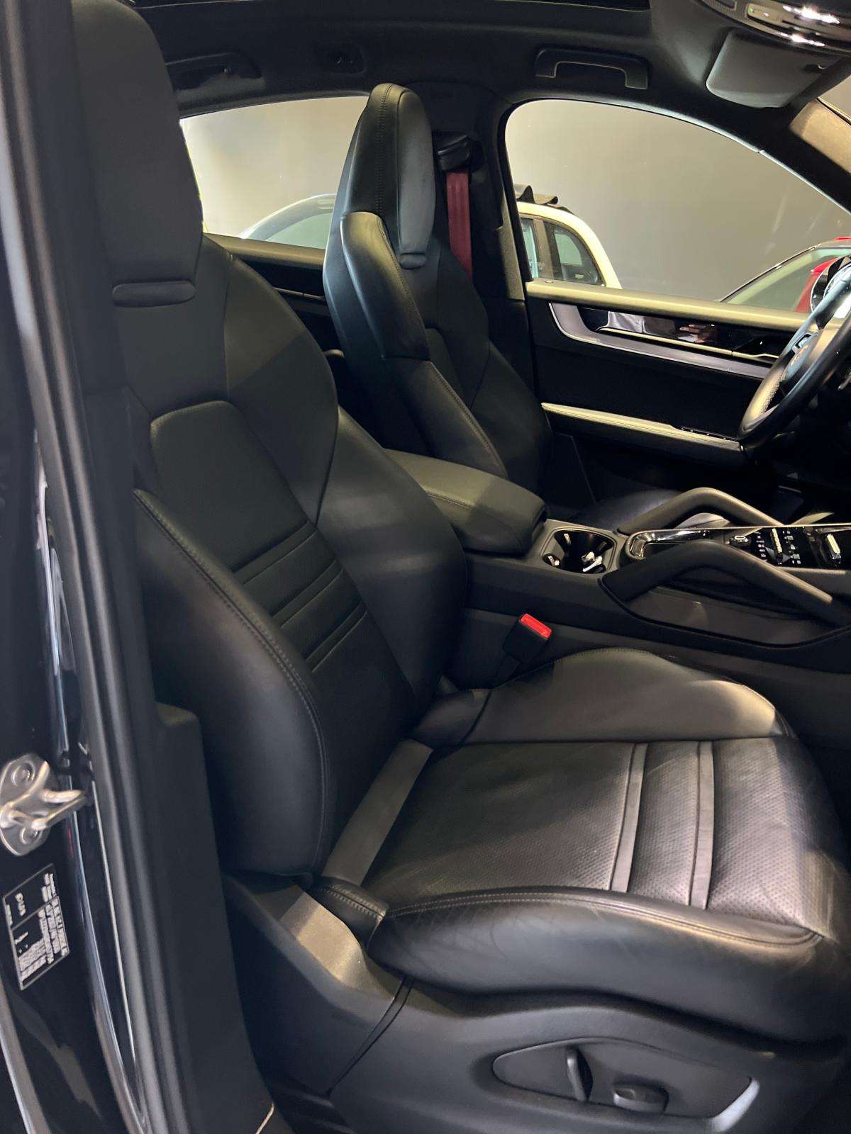 porsche-cayenne-2024-hibrido-a-gasolina-2995cc