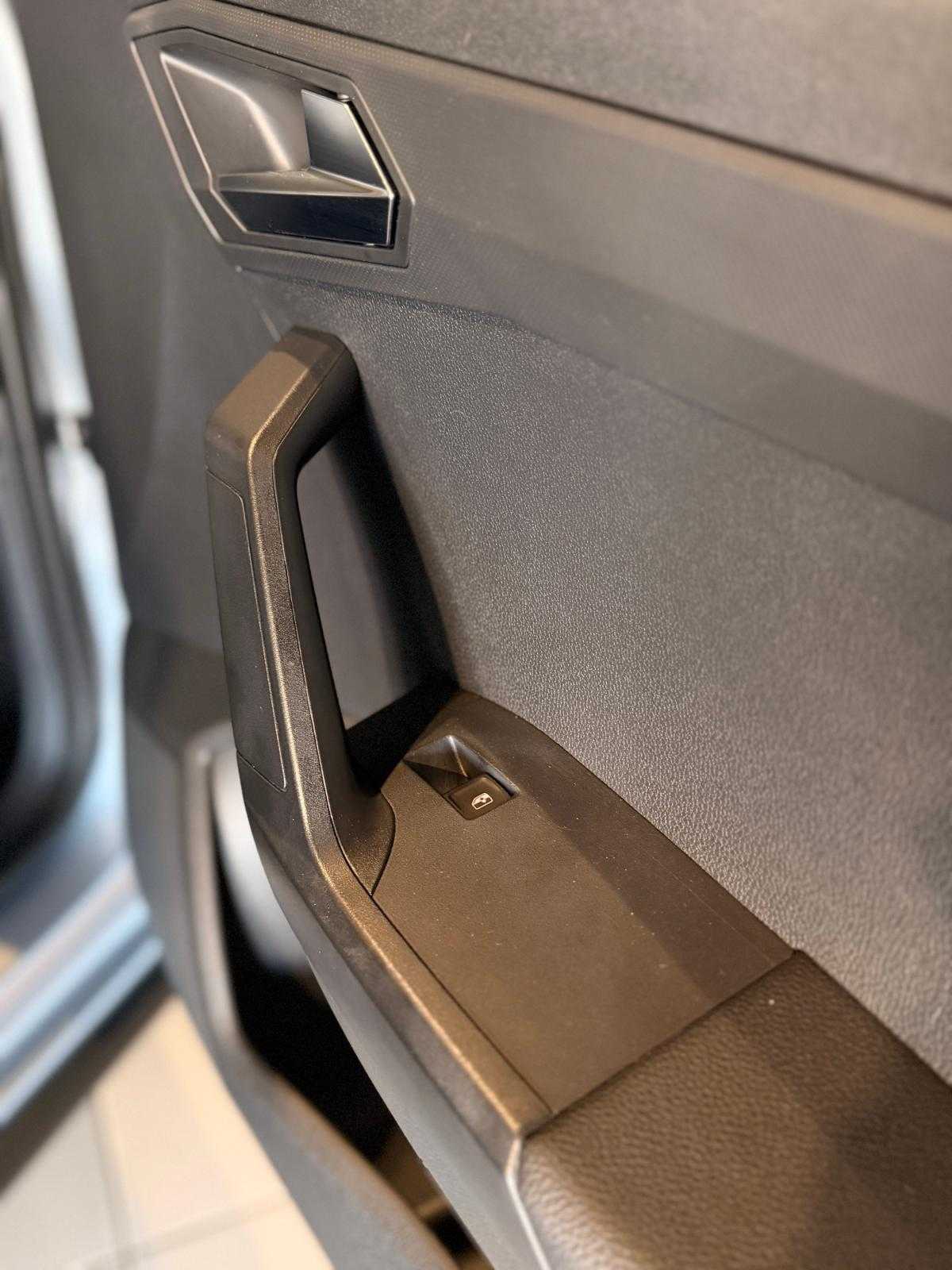 seat-arona-2024-gasolina-999cc